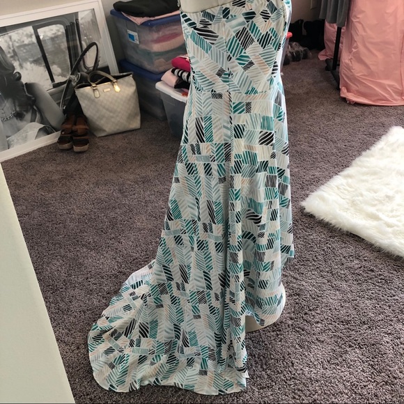 WHBM Line Pattern High-Low Multi-Way Dress - Picture 4 of 15